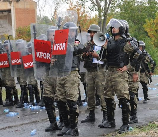 Косово и Метохија: КФОР најавио покрет!