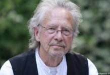 Хандке ућуткао злонамерне новинаре: Шта је са српским мајкама из Кравице?