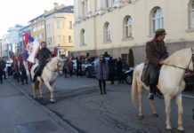 Бањалука: у току свечани дефиле „Марш слободе српске војске“поводом Дана уласка српске војске у тај град 1918.