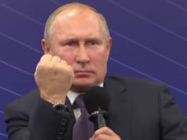 ИЗНЕНАДА: Усред разговора Путин показао песницу овом човеку! (ВИДЕО)