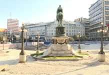 На месту данашњег ТРГА РЕПУБЛИКЕ, налазила се СТАМБОЛ КАПИЈА: Ево коју ЈЕЗИВУ ТАЈНУ крије!