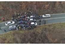 СЕВЕР ЦРНЕ ГОРЕ ПОД БЛОКАДОМ: Беранци блокирали улаз у град у знак подршке СПЦ