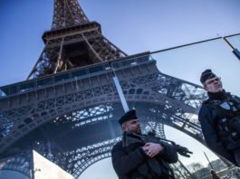 Протести у Француској због пребијања српског дечака: Мбапе подржао младог Србина Мбапе подржао Габријела