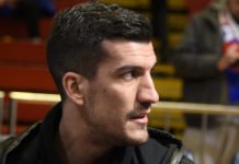 (ФОТО) “Мило, прекречи ово”: Кошаркаш Марко Кешељ фотографијама српске тробојке прозвао Ђукановића