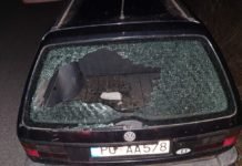 (ФОТО) Аутомобили учесника литије на мети вандала!