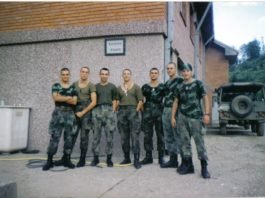 Први на листи коалиције ЗА КРАЉЕВИНУ СРБИЈУ, пуковник Љубинко Ђурковић посетио породицу некадашњег саборца са Кошара ФИЛМА О ХЕРОЈИМА СА КОШАРА!