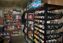 ПОКС: Затворити маркете и апотеке који подигну цене дефицитарних производа апотеке