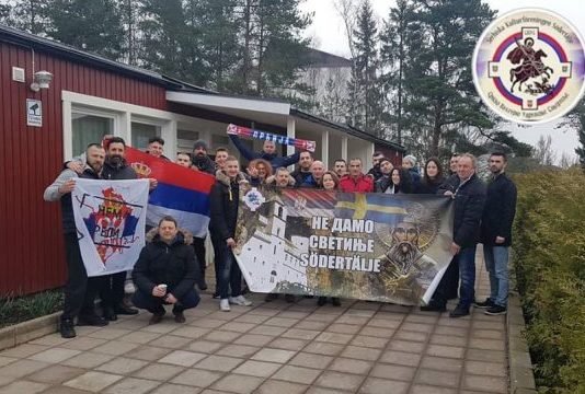 (ВИДЕО) Шведска не да светиње: Срби послали подршку православном народу у Црној Гори! Шведска