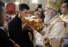 СРАМАН УДАР НА ЂОKОВИЋА ИЗ ЦРНЕ ГОРЕ ЗАТО ШТО НЕ ДА СРПСKЕ СВЕТИЊЕ: Оптужују га да је великосрпски националиста!