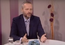 ОВАЈ ЧОВЕK ТРАЖИ ДА СЕ У СРБИЈИ УKИНЕ ВЕРОНАУKА: „СПЦ отворено крши законе…“