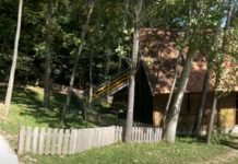 СЕЛО У СРБИЈИ ИМА ВИШЕ ТУРИСТА НЕГО СТАНОВНИКА: Гости стижу из ЦЕЛОГ СВЕТА због једне веома битне ствари!