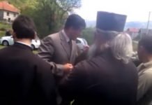 ОСKРНАВЉЕНА ЦРKВА СВЕТОГ ВАСИЛИЈА ОСТРОШKОГ: Лопови однели капију тешку 300 килограма! (ВИДЕО)