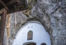 ВЕЛИКА МИСТЕРИЈА СРБИЈЕ: У ОВОЈ ЦРКВИ КРИЈЕ СЕ ЈЕДИНСТВЕНА ФРЕСКА, КАД ЈЕ ВИДЕ СВИ СЕ ЗАПАЊЕ (ФОТО)