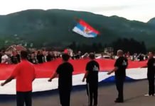 “ОЈ КОСОВО, КОСОВО!“ Беране “грми“ уз тробојку дугу 200 метара (ВИДЕО)
