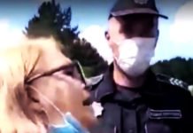 “СА ТРИ ПРСТА КРСТИМО СЕ ЈА И СВА МОЈА ДЕЦА!“ Послушајте госпођу која држи лекцију из родољубља полицијском кордону у Црној Гори (ВИДЕО)