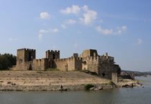 СМЕДЕРЕВО – Последња престоница српске средњовековне државе ГРАНАТА У СМЕДЕРЕВСКОЈ ТВРЂАВИ