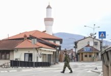 ХАОС У НОВОМ ПАЗАРУ: Наоружани мушкарци заузели градилиште Исламског центра