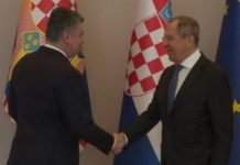Руски министар са српском тробојком пред хрватским председником! (ФОТО) Руски министар