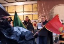 ИНЦИДЕНТ У ЦРНОЈ ГОРИ: Хулигани хтели насилно да уђу у Цетињски манастир, почели да провоцирају вернике! (ВИДЕО)