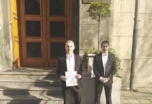 Делегација Монархистичког фронта уручила писмо Влади Србије поводом депортације 4400 миграната у Србију