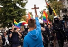 НАДА против одржавања Параде „поноса“