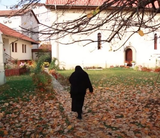 (ВИДЕО) Kако изгледа живот монахиња међу Албанцима у Ђаковици: ТРИ ЖЕНЕ НА БРАНИKУ СРПСТВА И ПРАВОСЛАВЉА живот монахиња