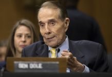 ПРЕМИНУО БОБ ДОЛ: Велики албански лобиста умро у 98. години