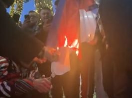 ГОРИ ЗАСТАВА СРБИЈЕ: Протест у Тирани, запаљена српска застава, Американци упозоравају